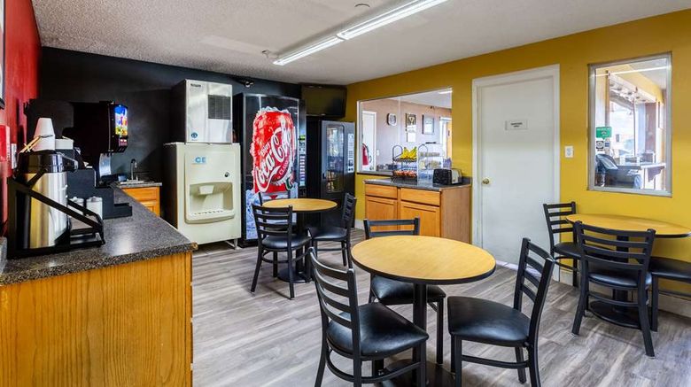 <b>Econo Lodge Gallup West Restaurant</b>. Images powered by <a href="https://iceportal.shijigroup.com/" title="IcePortal" target="_blank">IcePortal</a>.