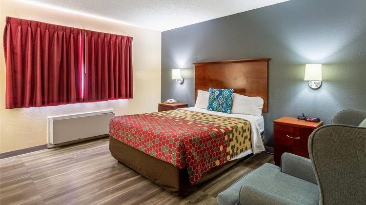 Econo Lodge Gallup West Room