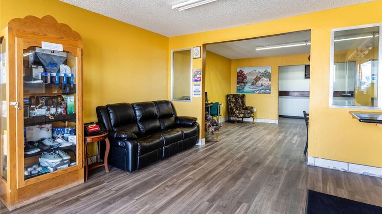 Econo Lodge Gallup West Lobby