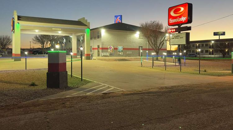 Econo Lodge Exterior