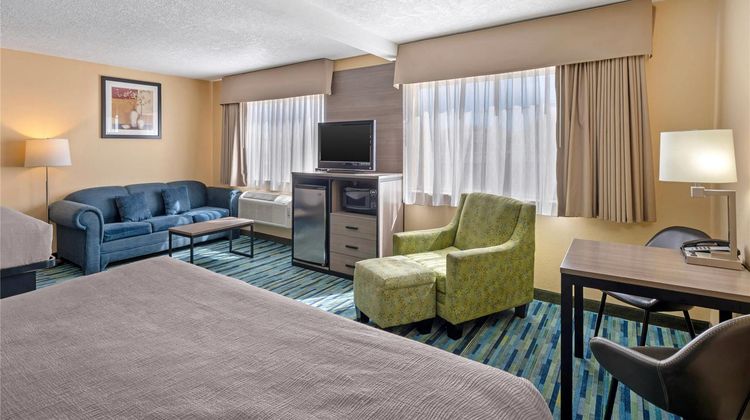 Quality Inn Los Lunas Suite
