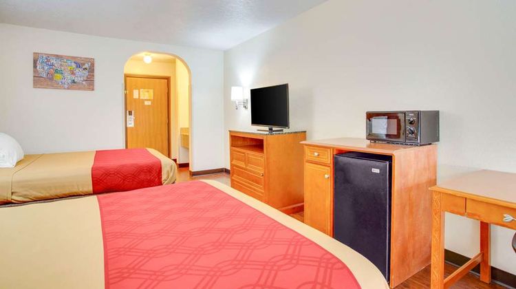 Econo Lodge Inn & Suites Albuquerque Room