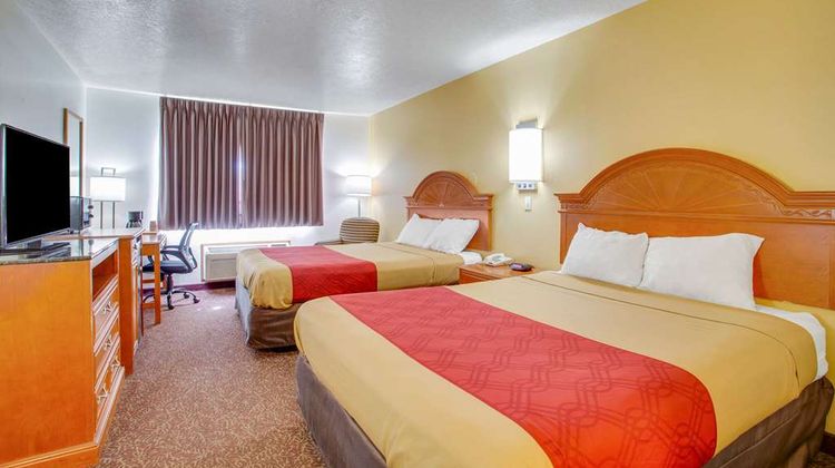 Econo Lodge Inn & Suites Albuquerque Room