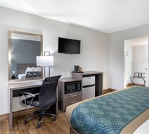 Econo Lodge Inn and Suites Socorro Room