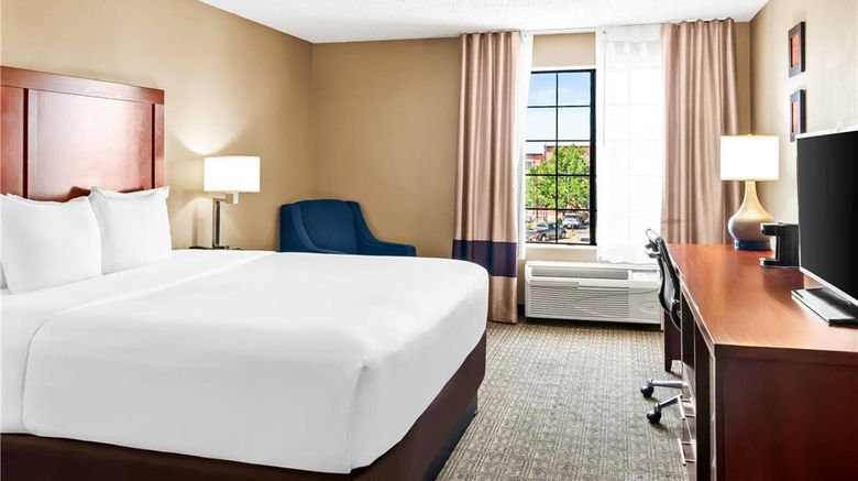 <b>Comfort Inn Santa Fe South Room</b>. Images powered by <a href="https://iceportal.shijigroup.com/" title="IcePortal" target="_blank">IcePortal</a>.
