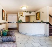 Rodeway Inn Espanola Lobby