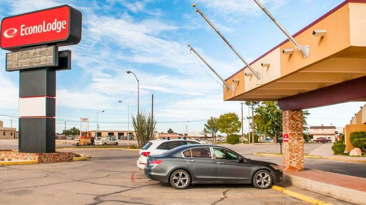 Econo Lodge Exterior