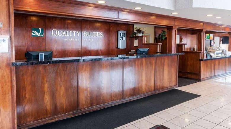<b>Quality Suites Albuquerque Lobby</b>. Images powered by <a href="https://iceportal.shijigroup.com/" title="IcePortal" target="_blank">IcePortal</a>.