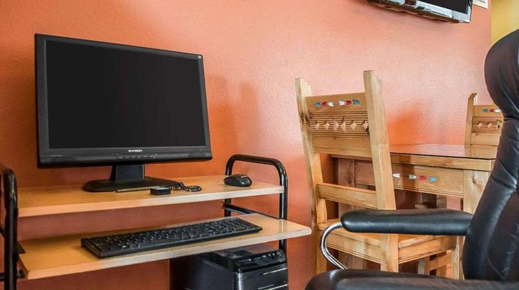 Econo Lodge Inn and Suites Santa Fe South Other