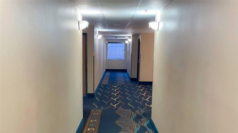 <b>Comfort Inn - Midtown Ruidoso Lobby</b>. Images powered by <a href="https://iceportal.shijigroup.com/" title="IcePortal" target="_blank">IcePortal</a>.
