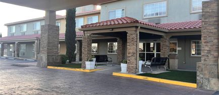 Comfort Inn & Suites Exterior
