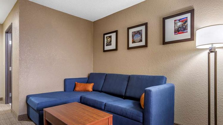 Comfort Inn and Suites Deming Suite