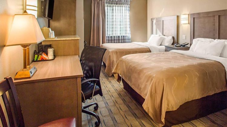 Quality Inn Moriarty Room