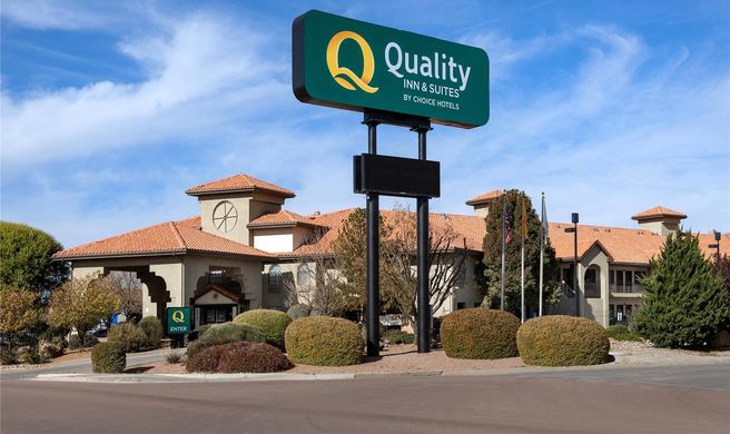 Quality Inn & Suites Gallup I-40 Exit 20 Exterior