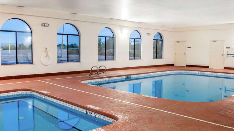 Comfort Inn and Suites Socorro Pool