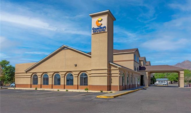 Comfort Inn and Suites Socorro Exterior