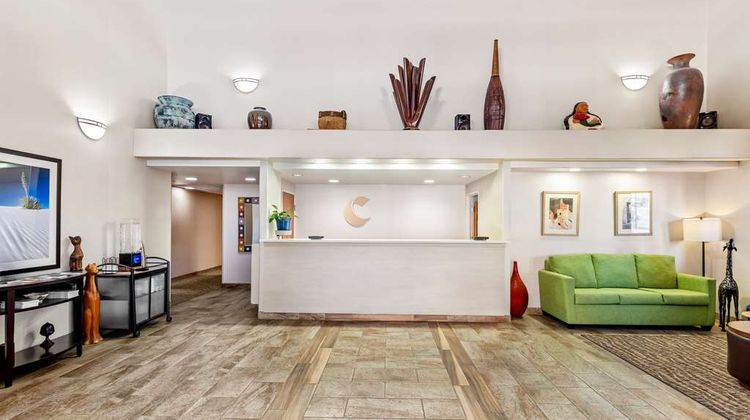 Comfort Inn and Suites Lobby