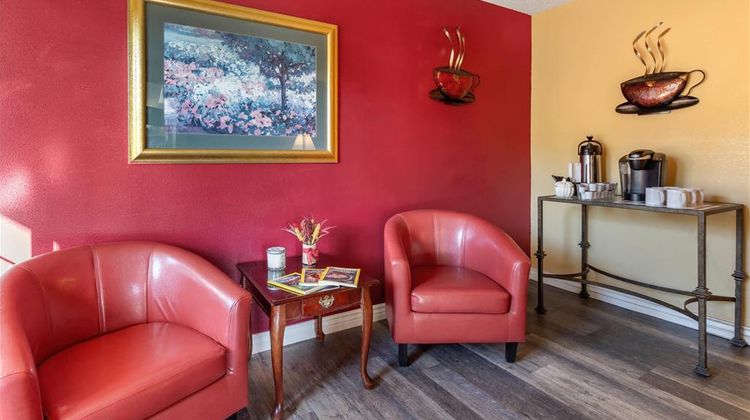 Suburban Studios Albuquerque Uptown Lobby