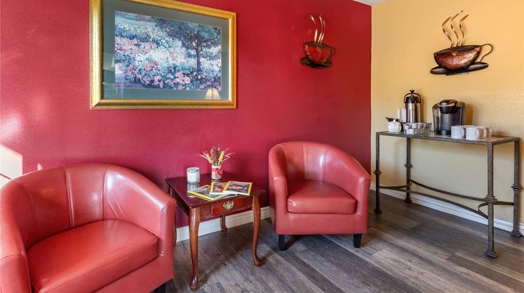 Suburban Studios Albuquerque Uptown Lobby