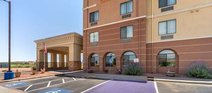 Comfort Suites Gallup East Rte 66 & I-40 Exterior