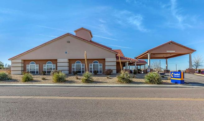 Comfort Inn & Suites Exterior