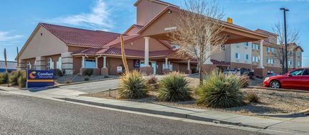 Comfort Inn & Suites Exterior