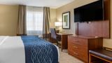 <b>Comfort Inn & Suites Suite</b>. Images powered by <a href="https://iceportal.shijigroup.com/" title="IcePortal" target="_blank">IcePortal</a>.