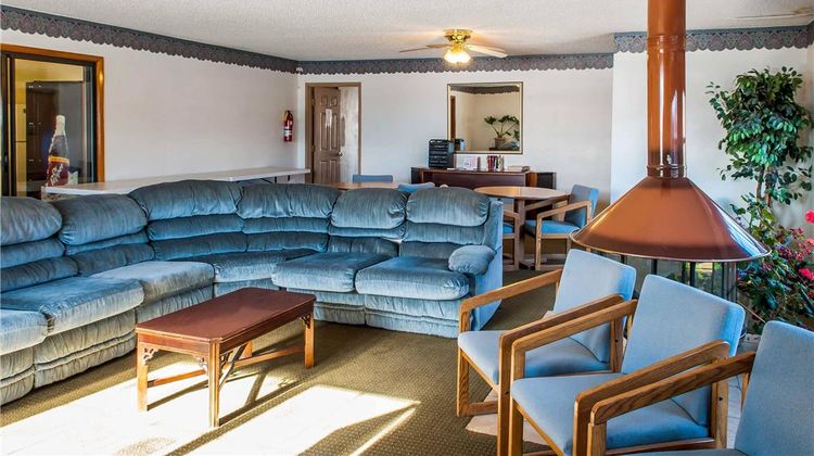 Econo Lodge Eagle Nest Other