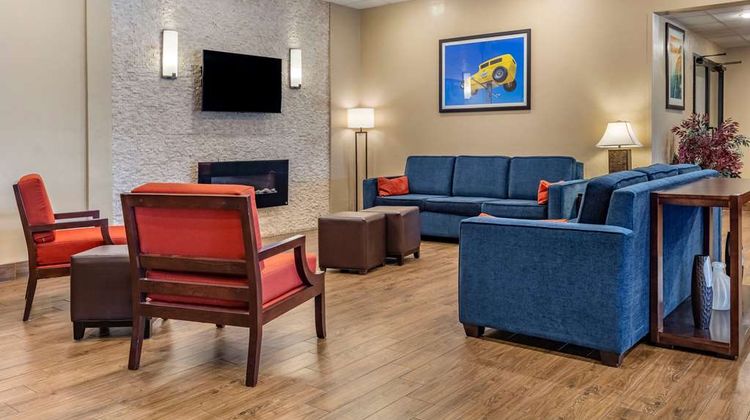 Comfort Inn Santa Rosa Lobby