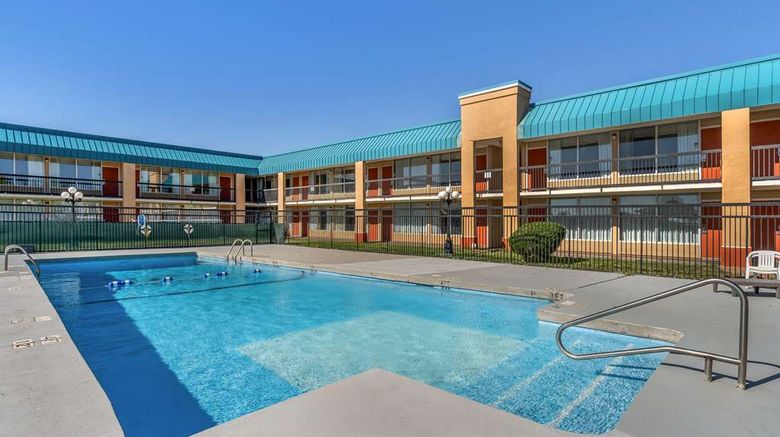 <b>Quality Inn Tucumcari Pool</b>. Images powered by <a href="https://iceportal.shijigroup.com/" title="IcePortal" target="_blank">IcePortal</a>.
