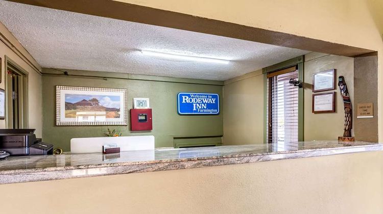 Rodeway Inn Farmington Lobby