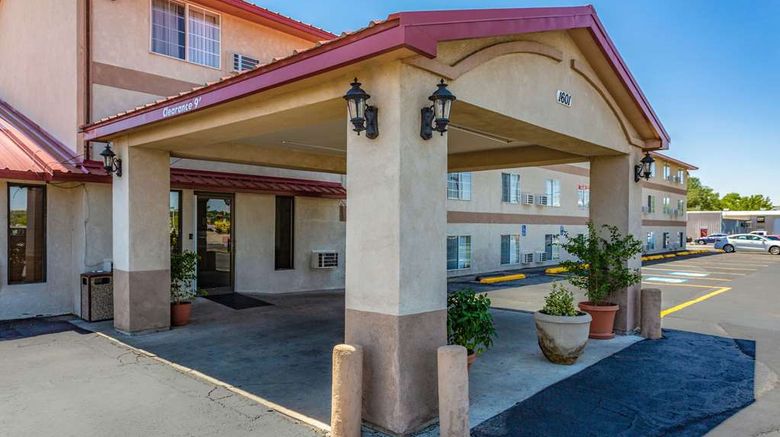 <b>Rodeway Inn Farmington Exterior</b>. Images powered by <a href="https://iceportal.shijigroup.com/" title="IcePortal" target="_blank">IcePortal</a>.