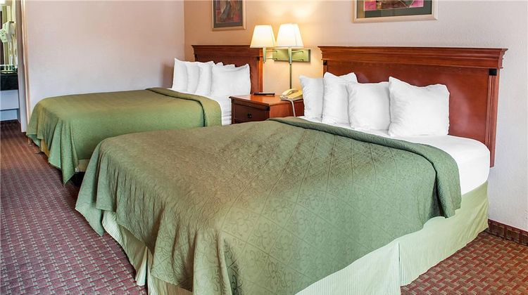 Quality Inn & Suites Room