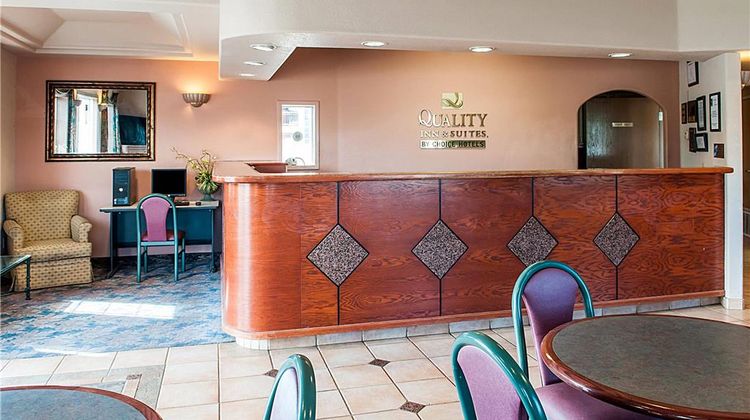 Quality Inn & Suites Lobby