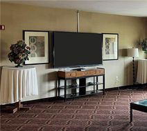 Quality Inn & Suites Lobby