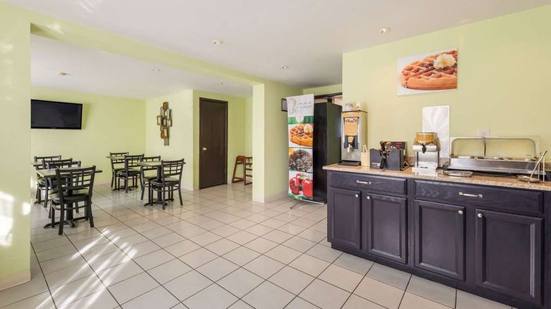 <b>Quality Inn Clovis Restaurant</b>. Images powered by <a href="https://iceportal.shijigroup.com/" title="IcePortal" target="_blank">IcePortal</a>.