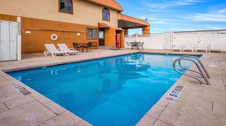<b>Quality Inn Clovis Pool</b>. Images powered by <a href="https://iceportal.shijigroup.com/" title="IcePortal" target="_blank">IcePortal</a>.