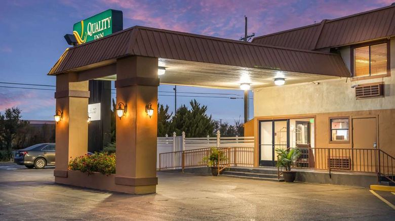 <b>Quality Inn Clovis Exterior</b>. Images powered by <a href="https://iceportal.shijigroup.com/" title="IcePortal" target="_blank">IcePortal</a>.
