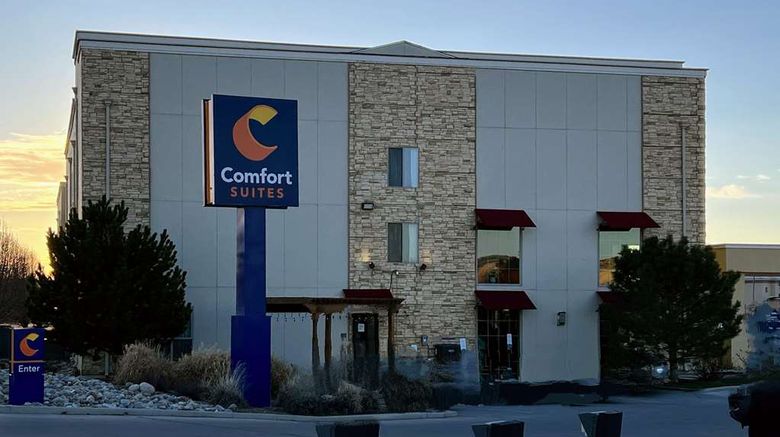 Comfort Suites Exterior. Images powered by <a href="https://iceportal.shijigroup.com" target="_blank" rel="noopener">Ice Portal</a>.