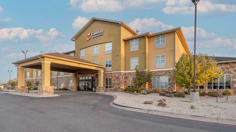 Comfort Inn & Suites-Artesia Exterior