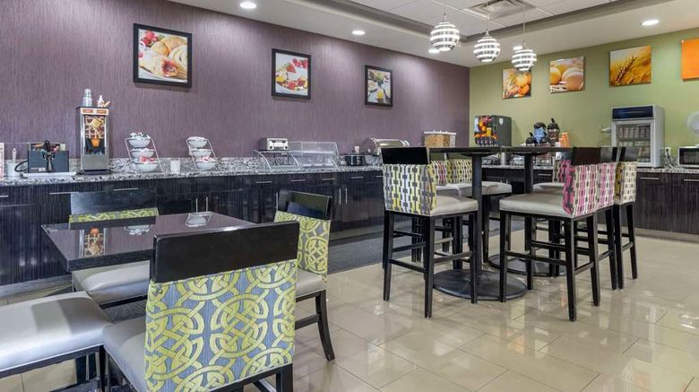 <b>Comfort Inn & Suites-Artesia Restaurant</b>. Images powered by <a href="https://iceportal.shijigroup.com/" title="IcePortal" target="_blank">IcePortal</a>.