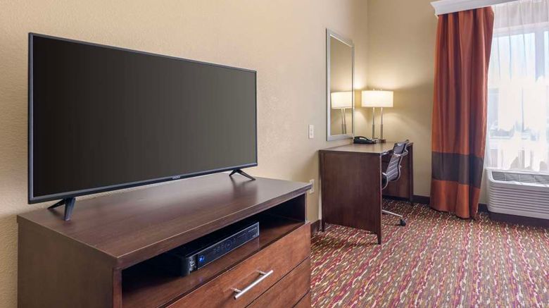 <b>Comfort Inn & Suites-Artesia Room</b>. Images powered by <a href="https://iceportal.shijigroup.com/" title="IcePortal" target="_blank">IcePortal</a>.