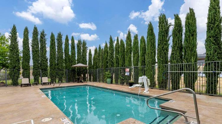 Comfort Suites Pool