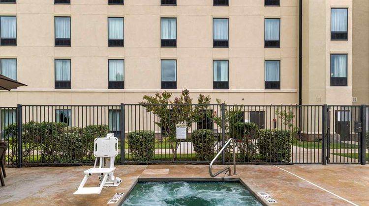 Comfort Suites Pool