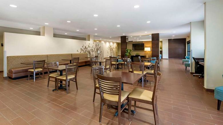 <b>Sleep Inn & Suites, Carlsbad Restaurant</b>. Images powered by <a href="https://iceportal.shijigroup.com/" title="IcePortal" target="_blank">IcePortal</a>.