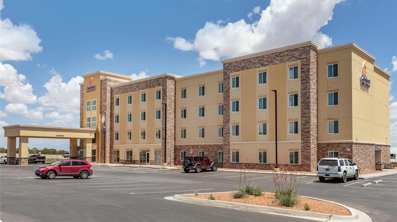 <b>Comfort Inn and Suites Edgewood Exterior</b>. Images powered by <a href="https://iceportal.shijigroup.com/" title="IcePortal" target="_blank">IcePortal</a>.