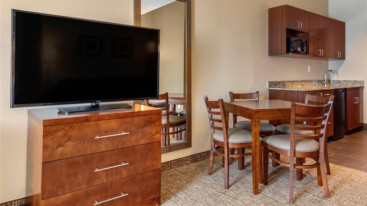 Comfort Inn and Suites Edgewood Room