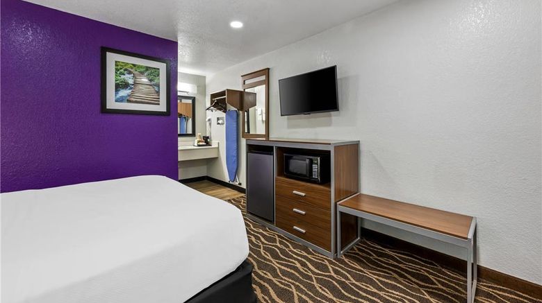 <b>Rodeway Inn Carlsbad Room</b>. Images powered by <a href="https://iceportal.shijigroup.com/" title="IcePortal" target="_blank">IcePortal</a>.