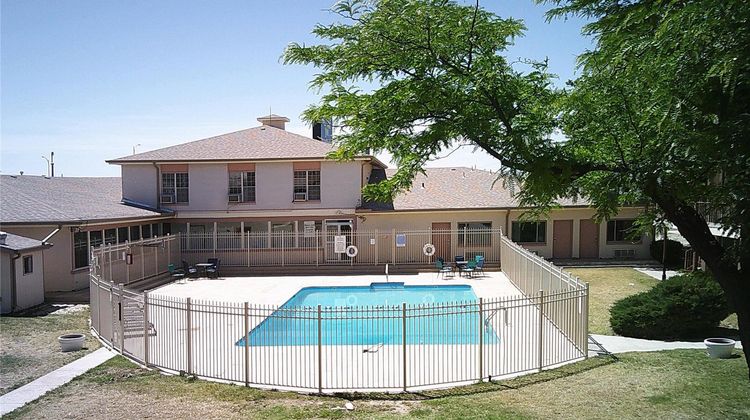 Rodeway Inn Pool