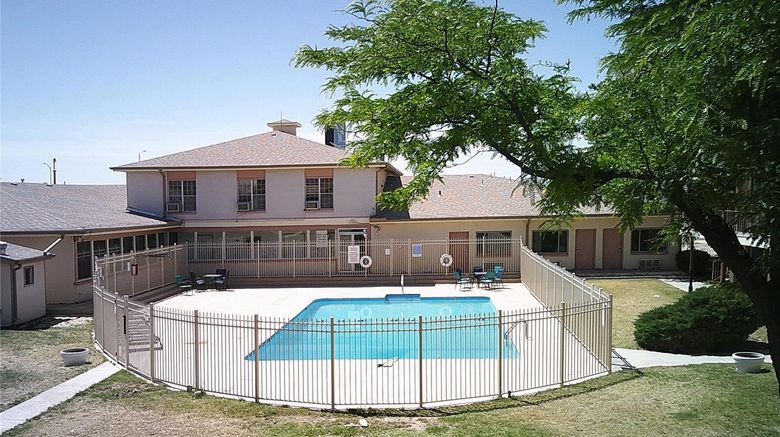 <b>Rodeway Inn Pool</b>. Images powered by <a href="https://iceportal.shijigroup.com/" title="IcePortal" target="_blank">IcePortal</a>.